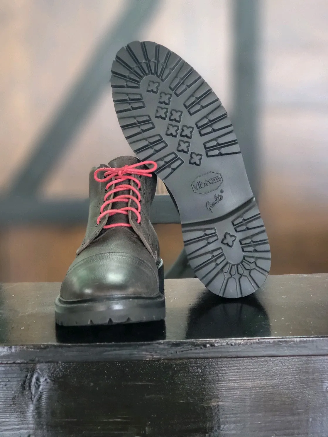BLOWN RUBBER SOLES