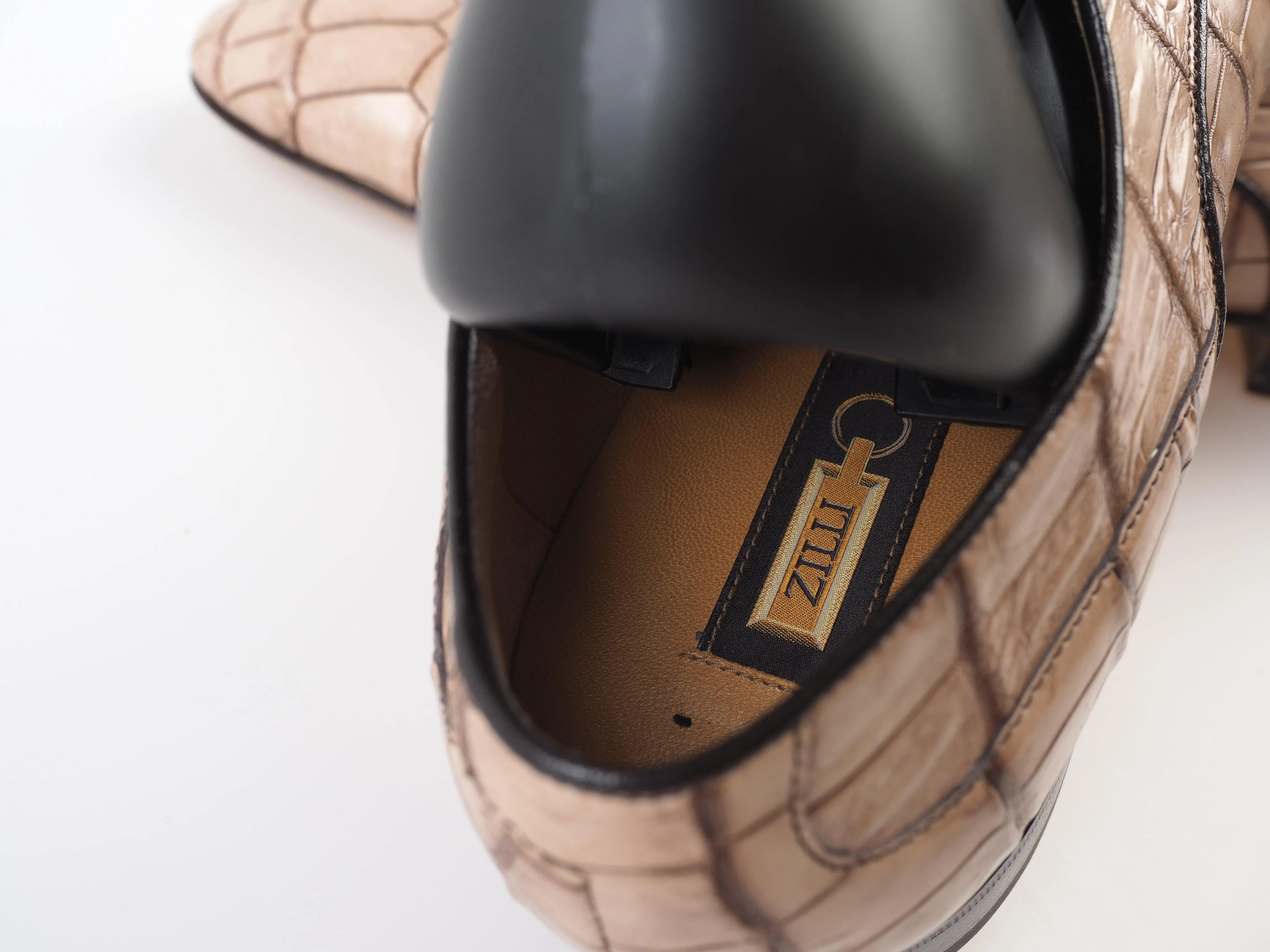 Classic crocodile Shoes