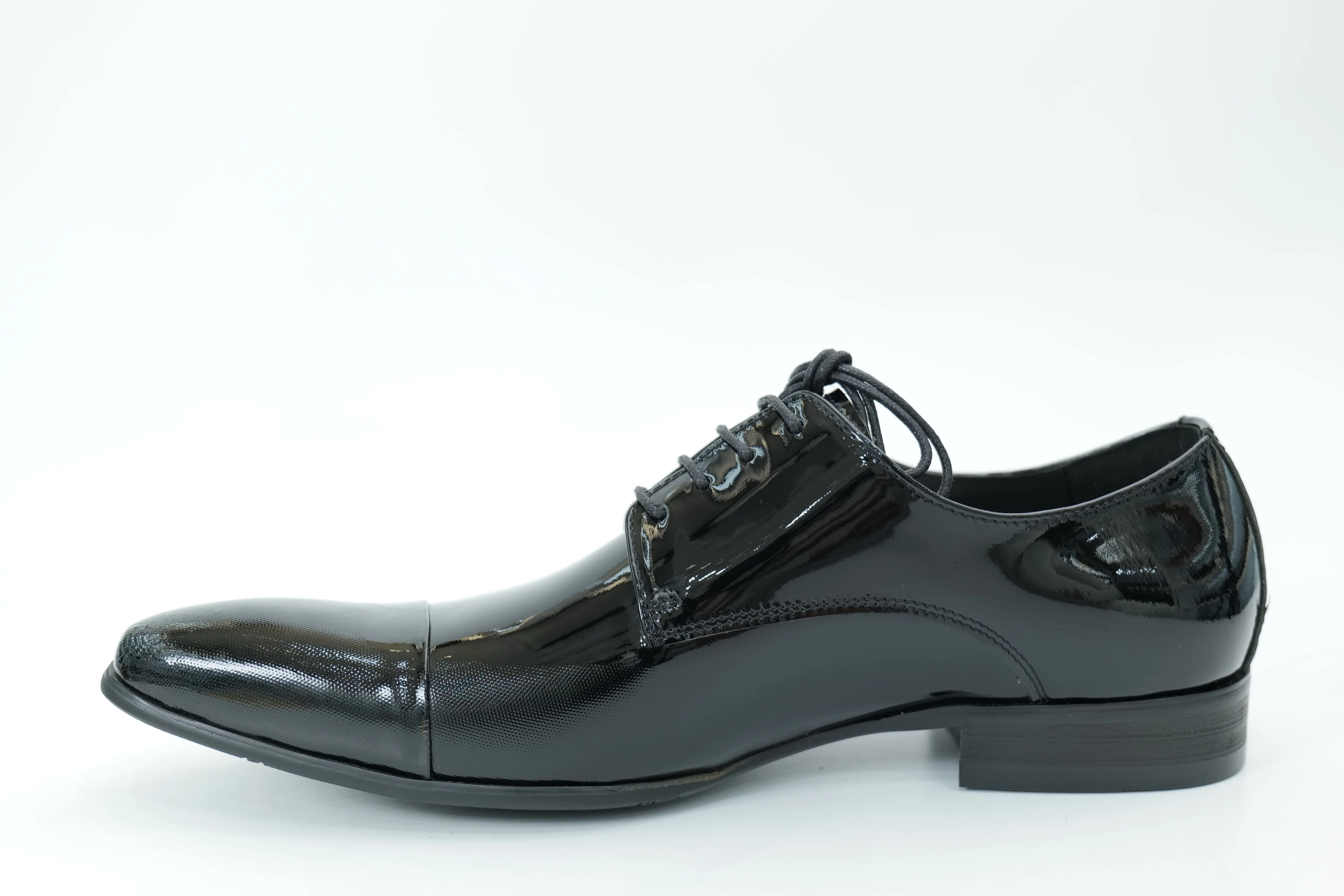 Derby shoes