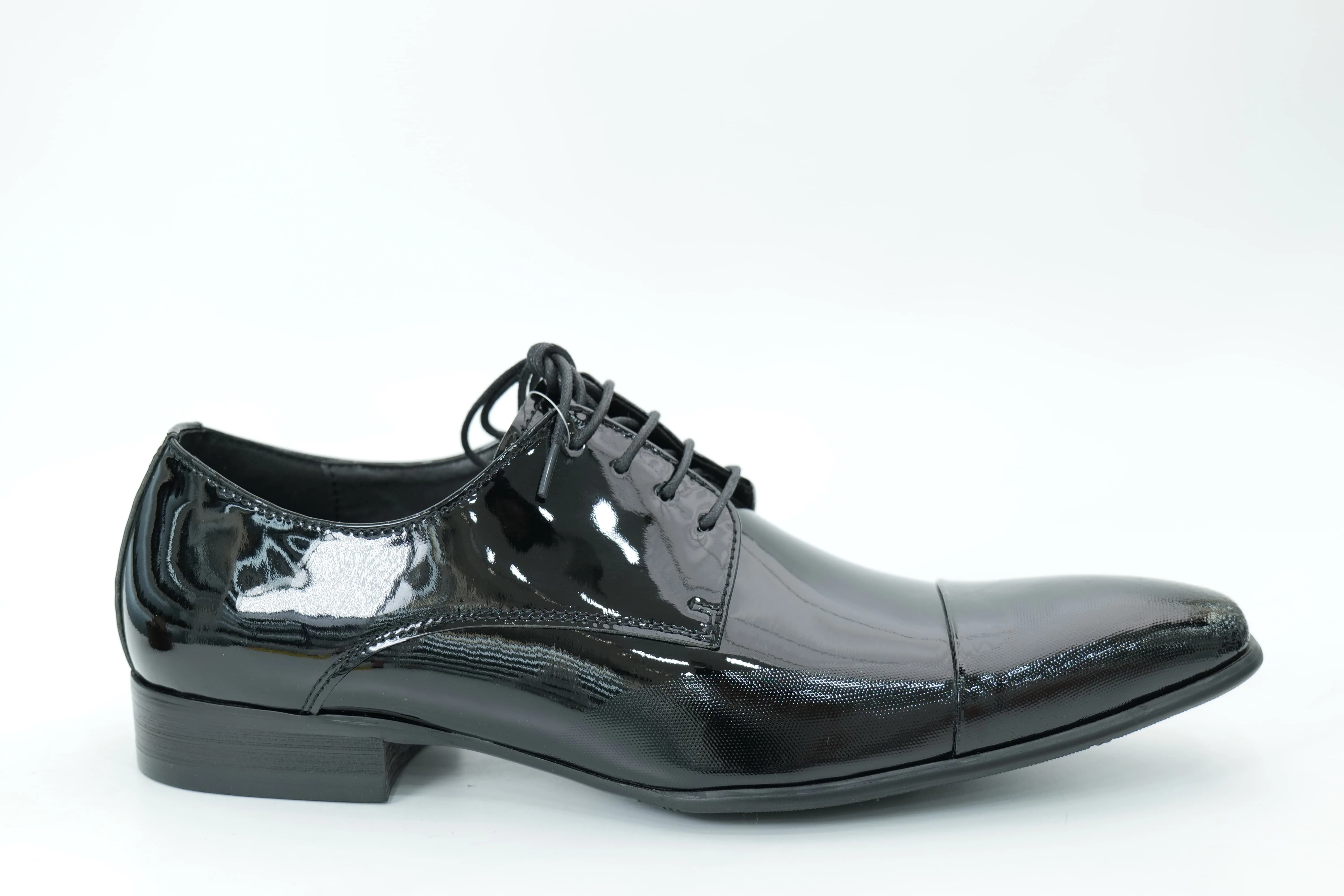 Derby shoes