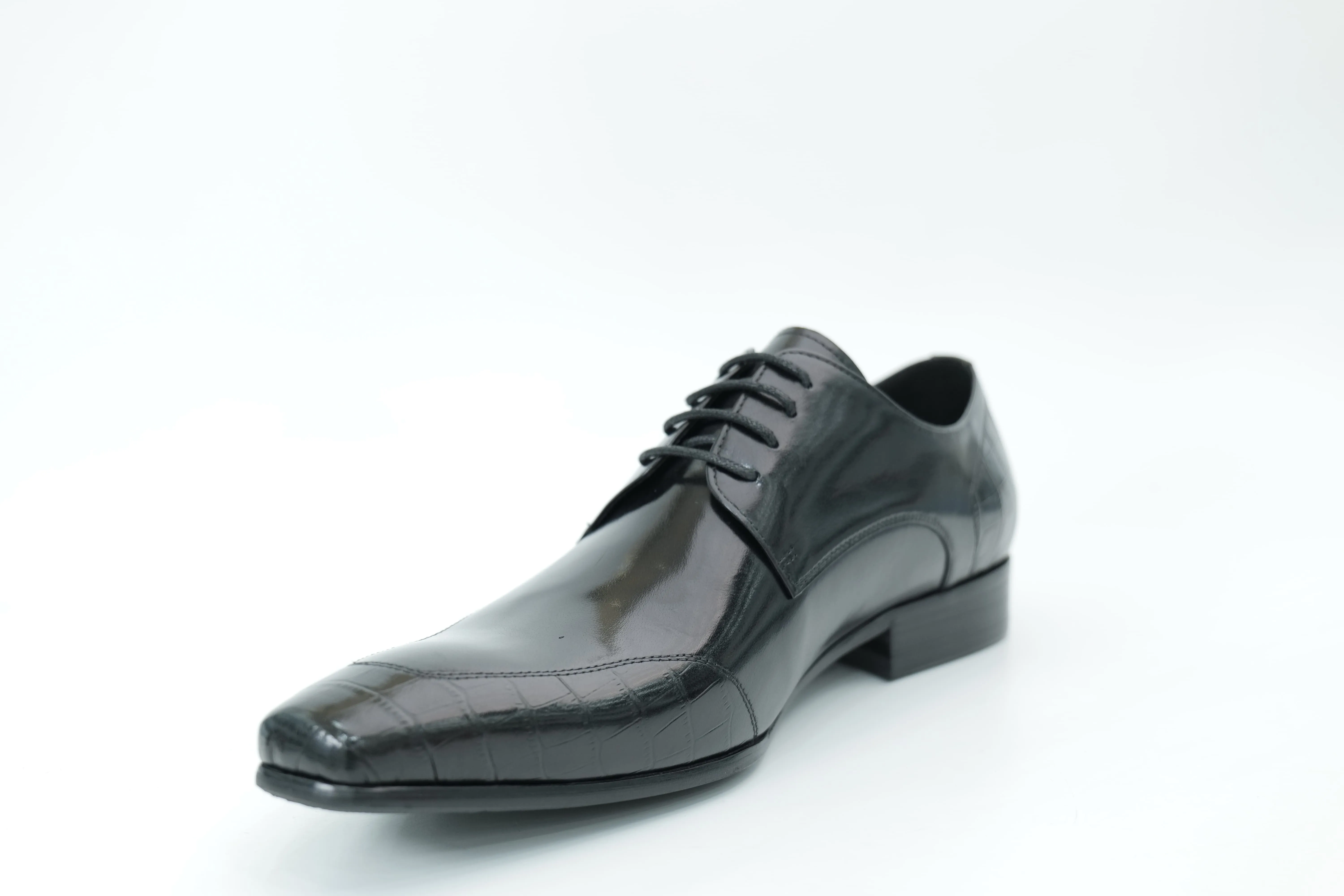 Derby shoes