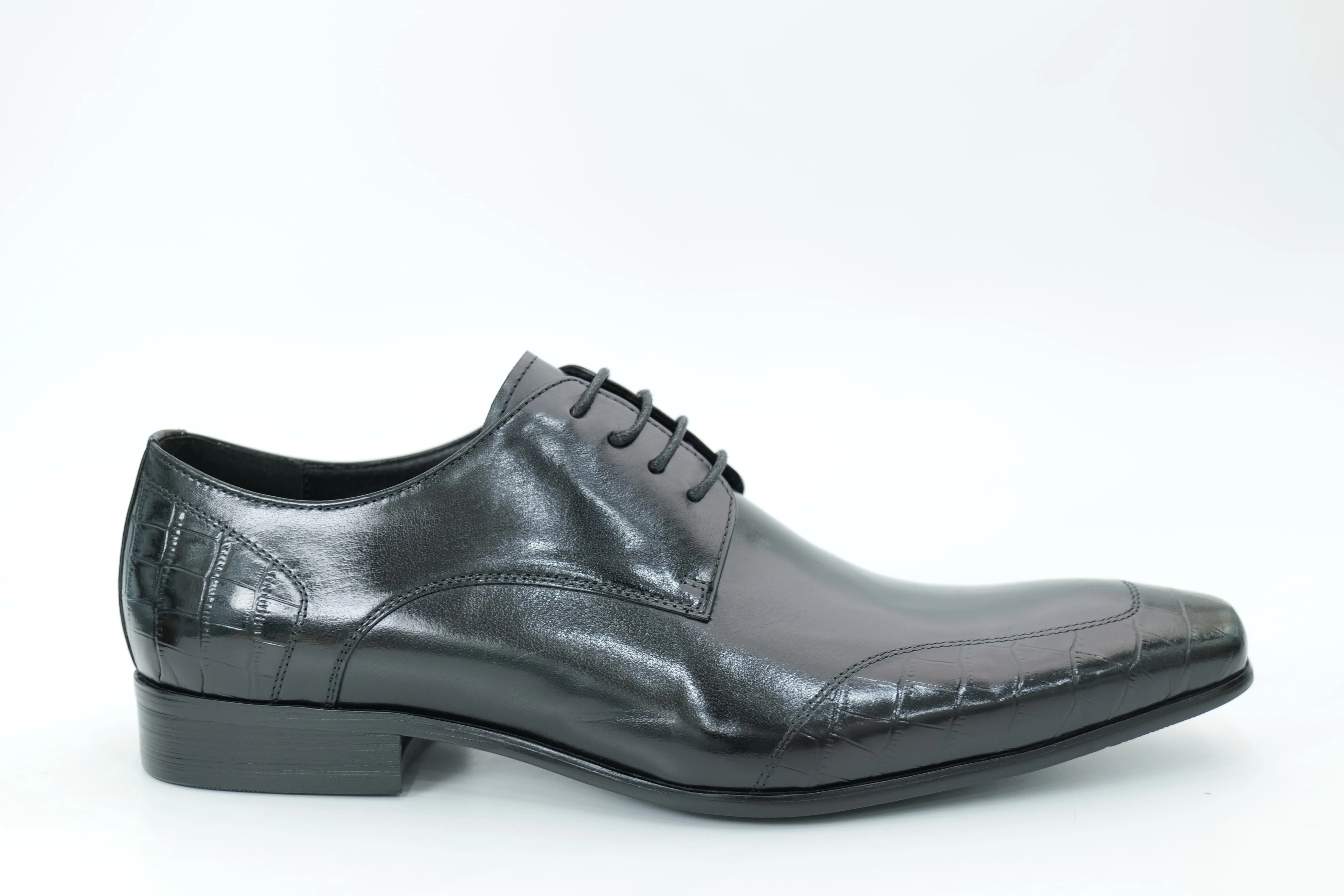 Derby shoes