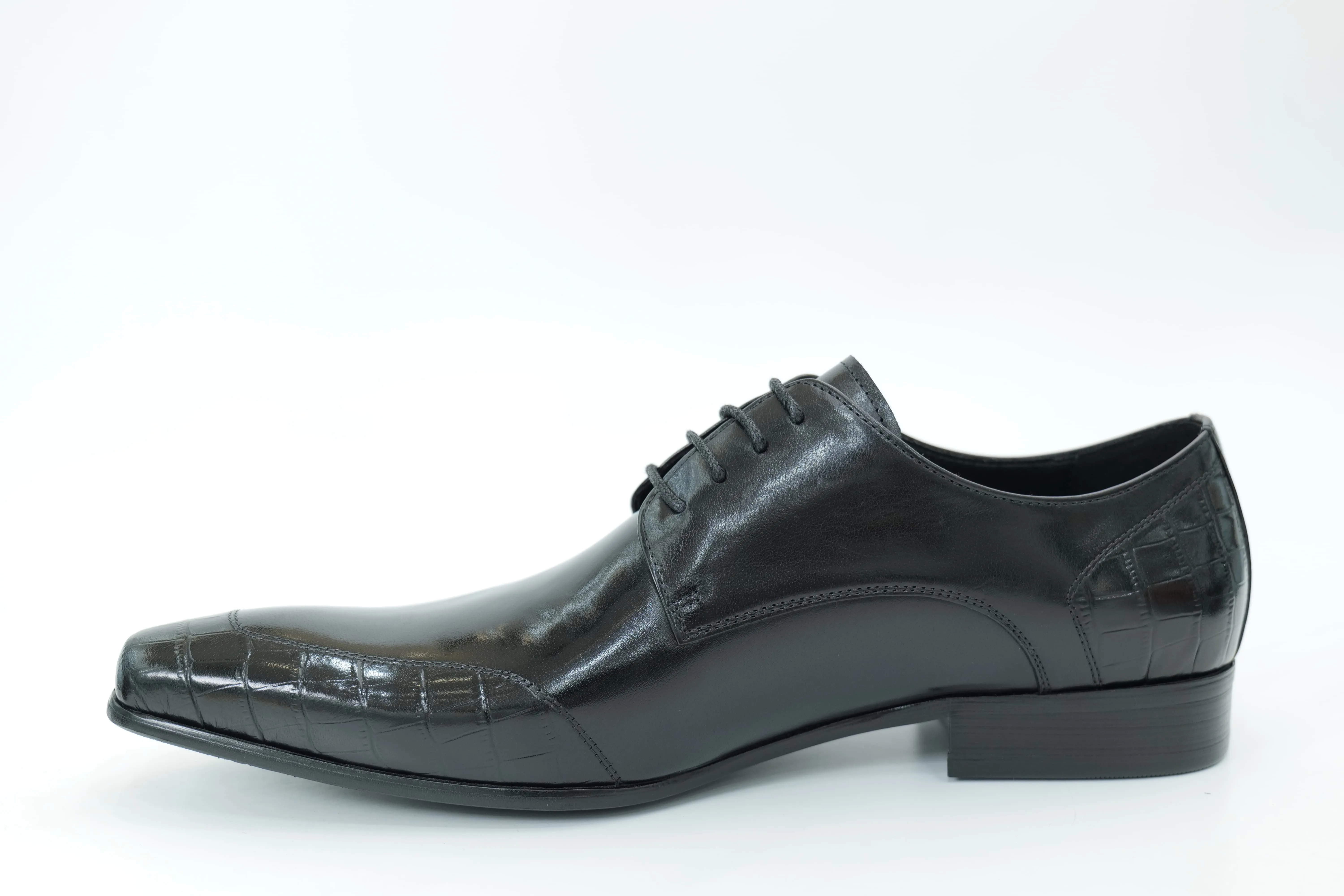 Derby shoes