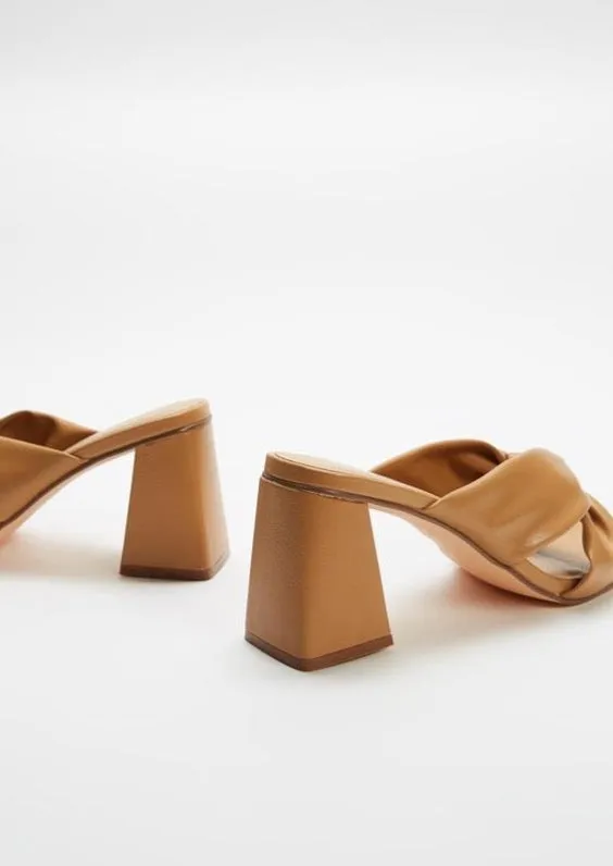 DOT Shoes