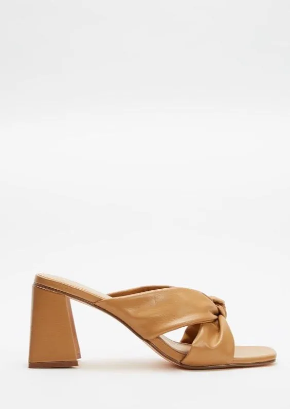 DOT Shoes