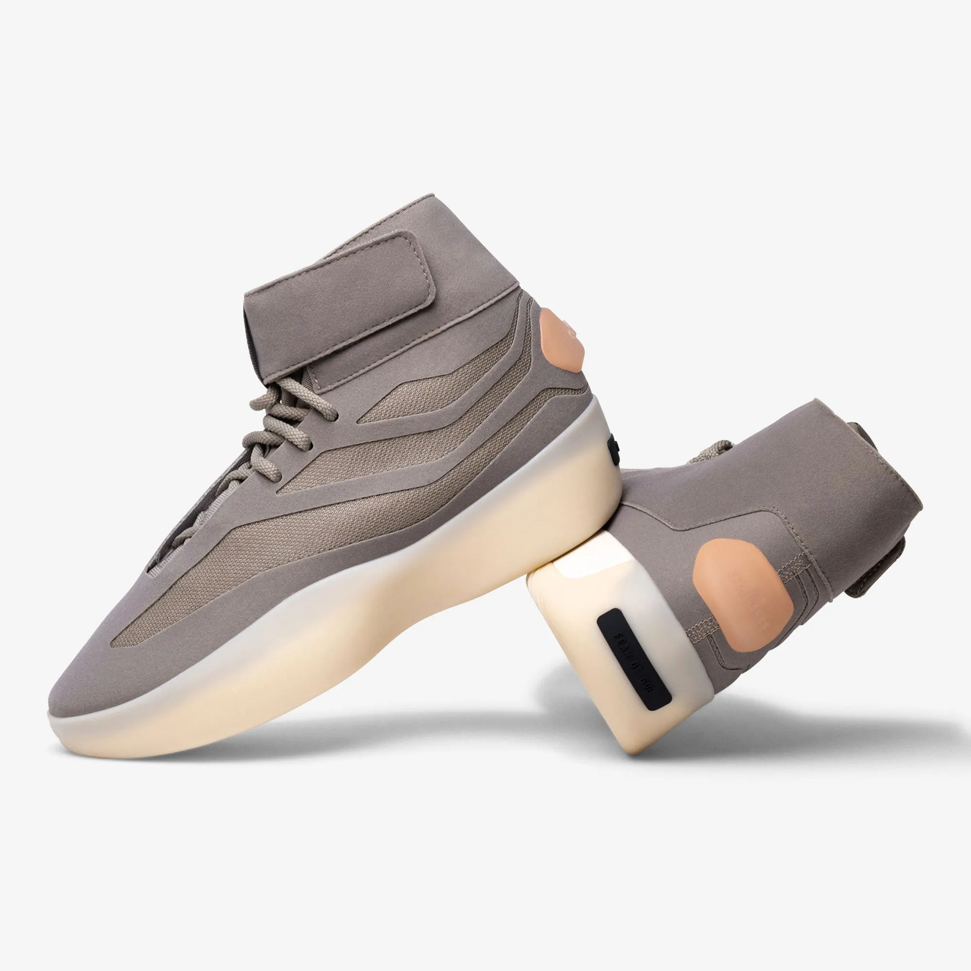 II Basketball High Top