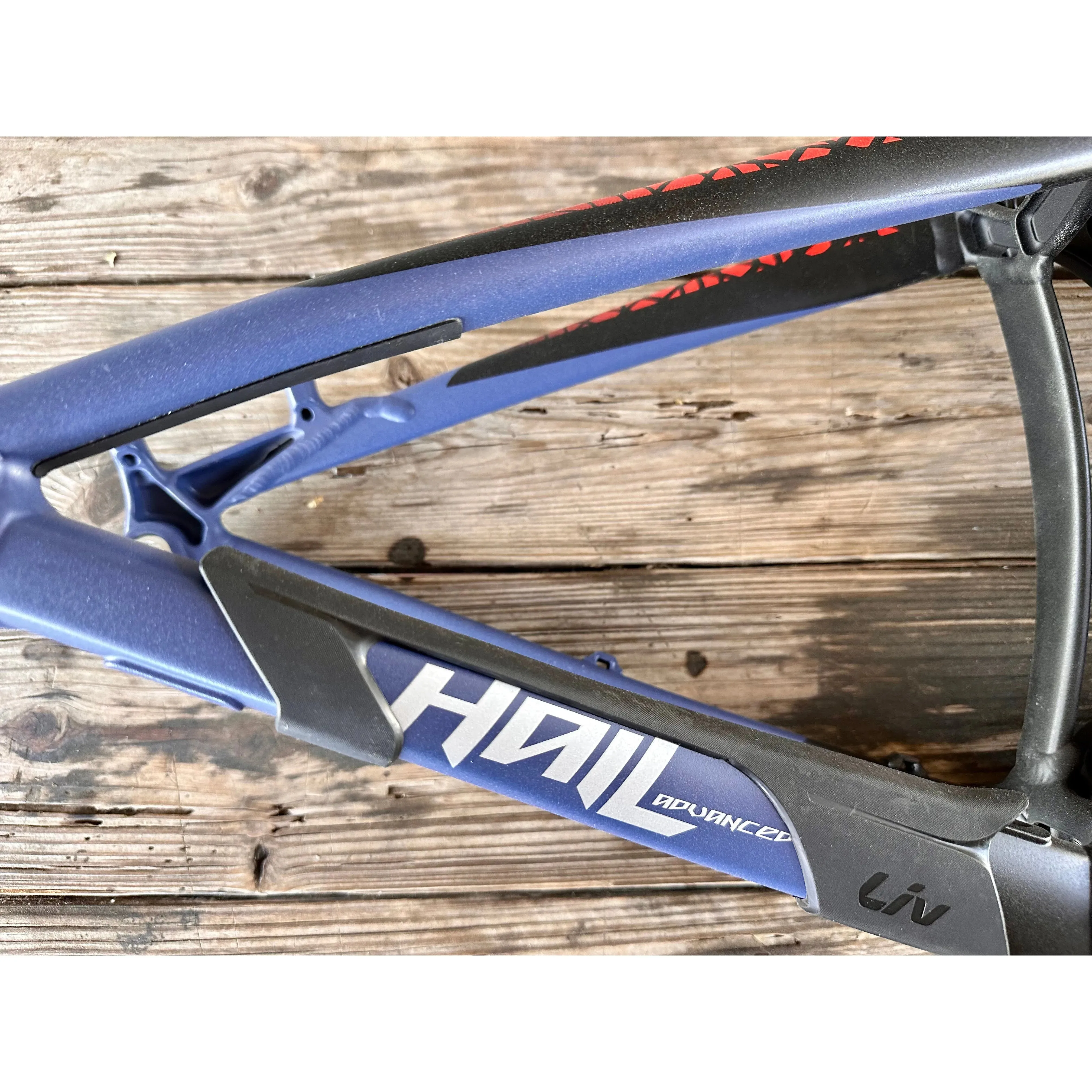 Liv Hail Advanced FRAME 27.5