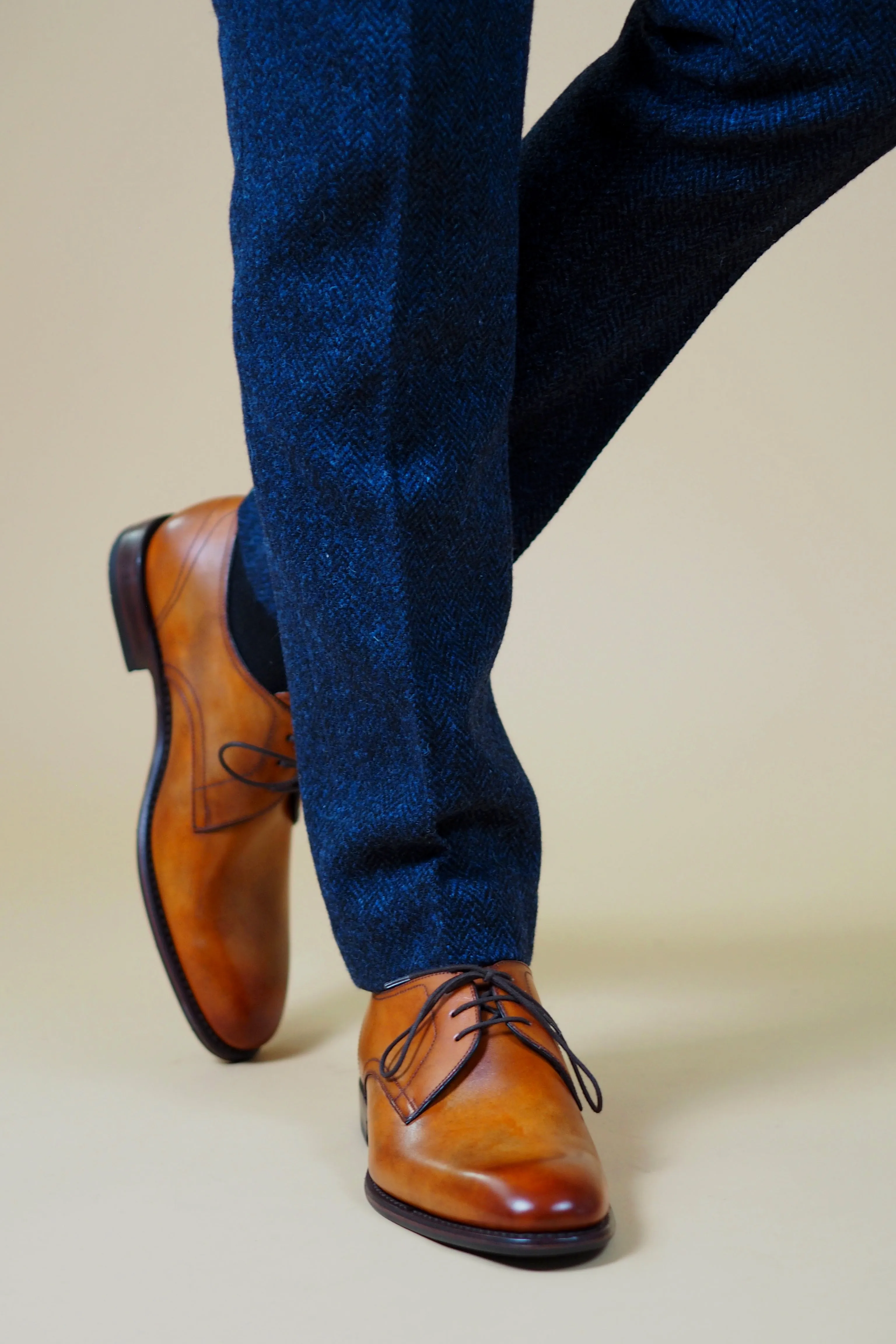 Loake Atherton Shoes - Tan Calf