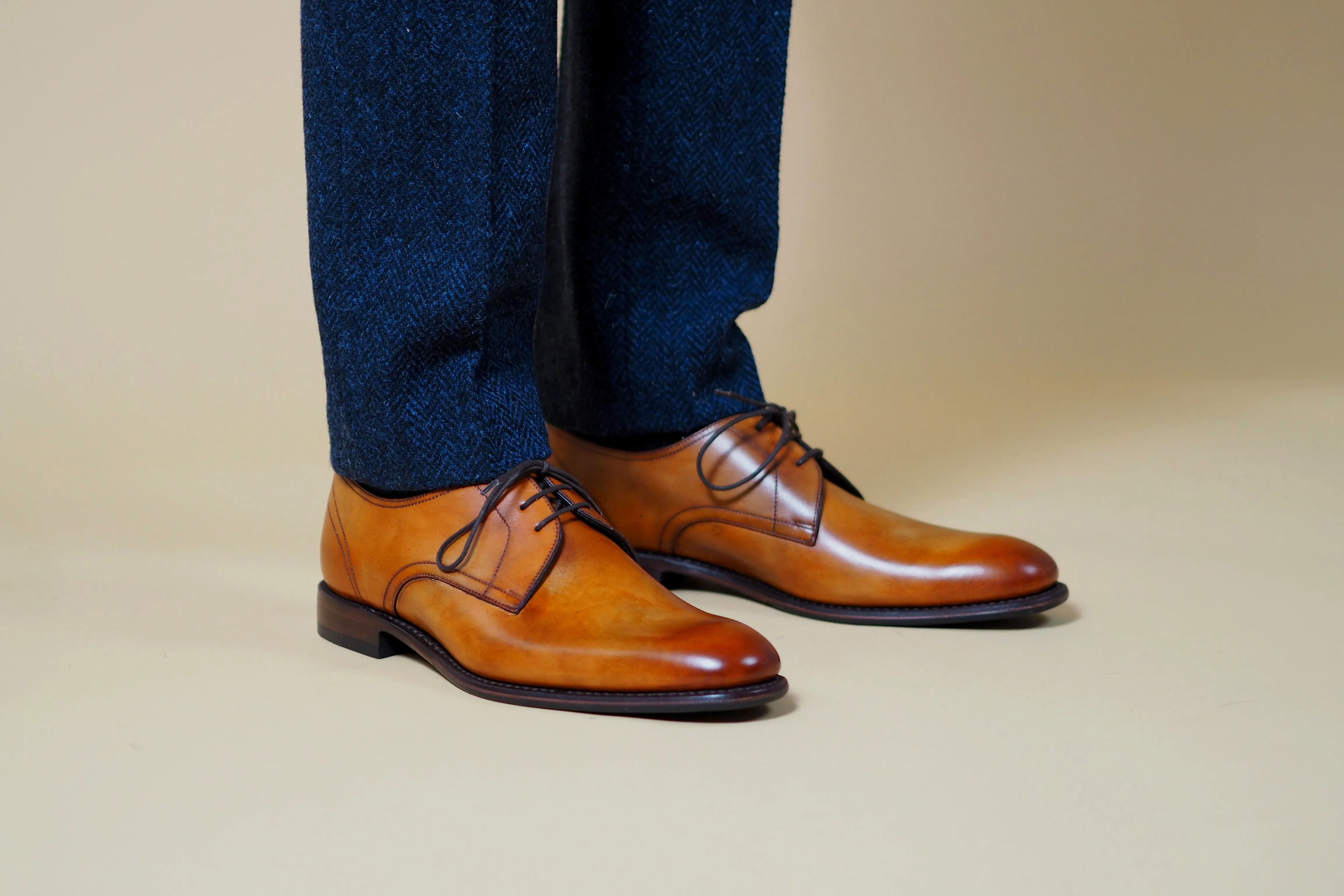 Loake Atherton Shoes - Tan Calf