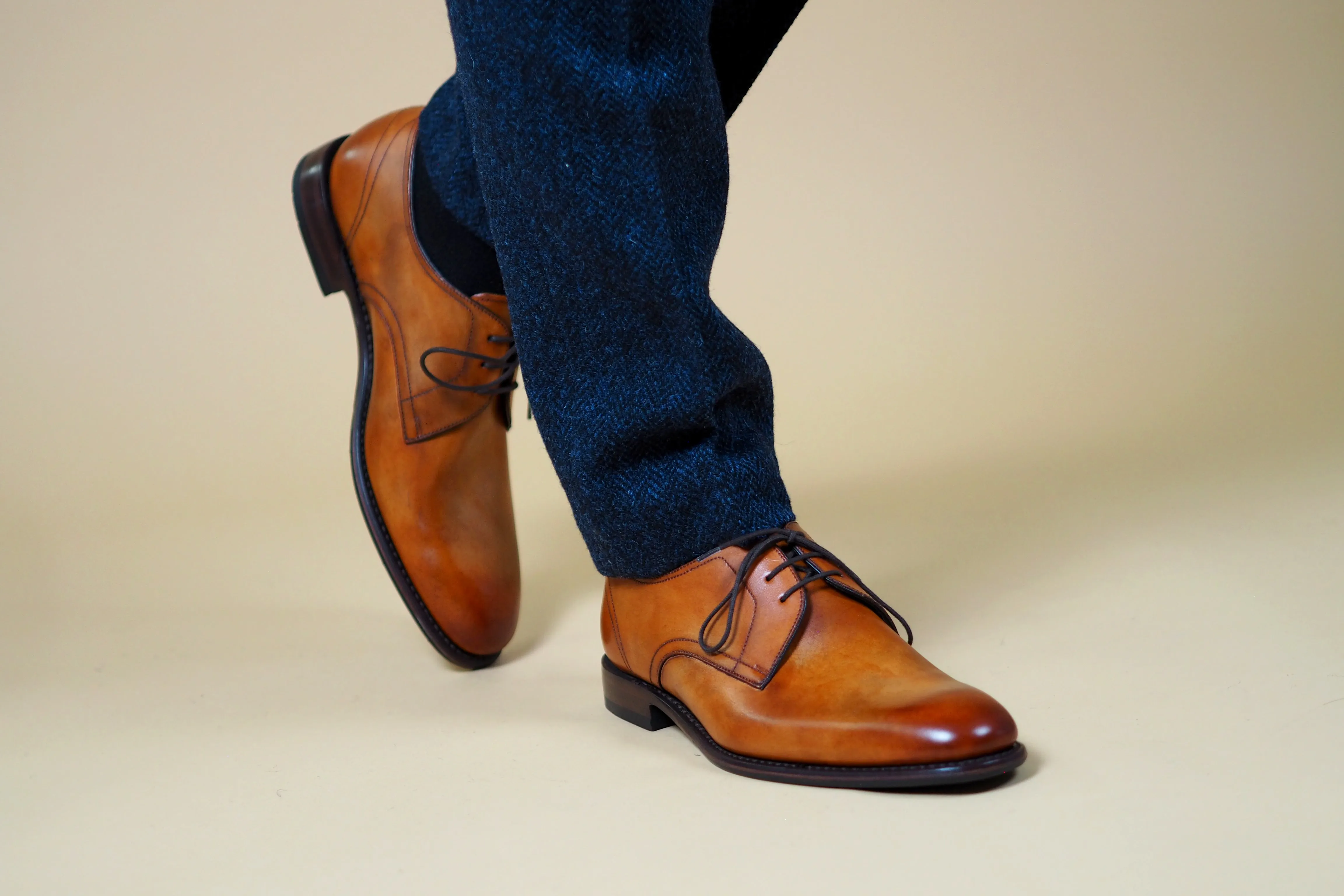 Loake Atherton Shoes - Tan Calf
