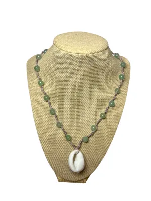 Macrame Necklace: Scotch Bonnet Shell Green Aventurine