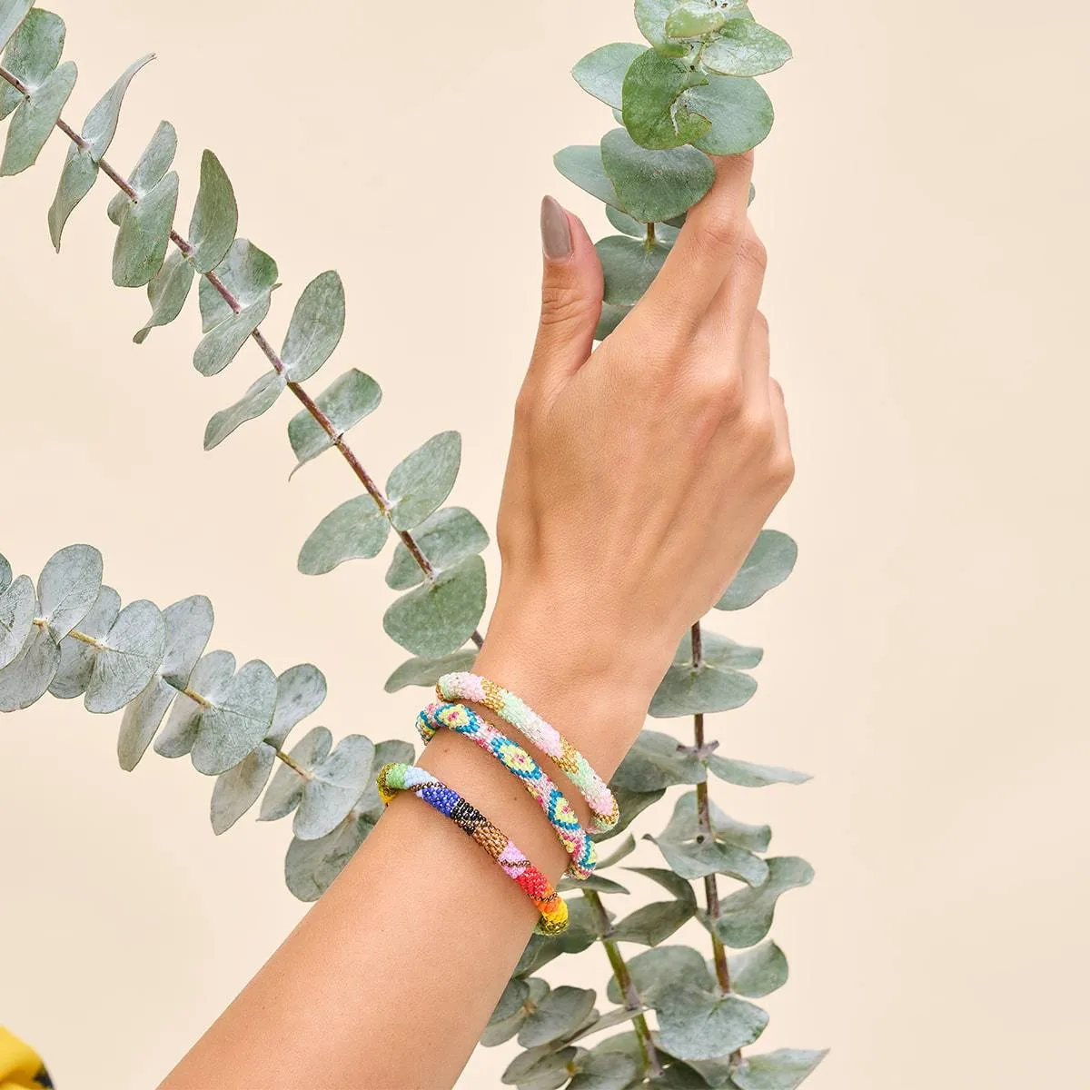 Ora Beach | Himalayan Glass Bead Bracelet