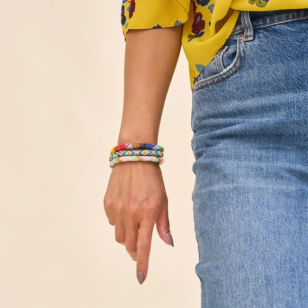Ora Beach | Himalayan Glass Bead Bracelet