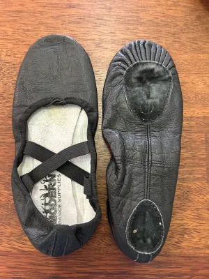 Preloved Modern Dance Supplies Leather Ballet Split Shoes - 9 - Black