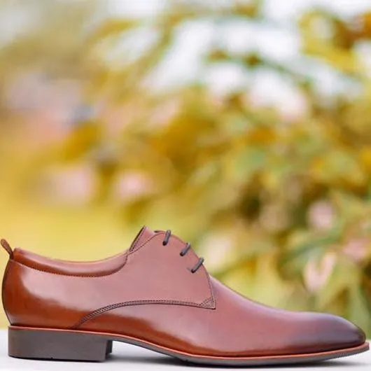 Premium Leather Classic Derby Shoes: Timeless Elegance in Minimalist Design