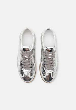 Selena Silver Cream Trainers