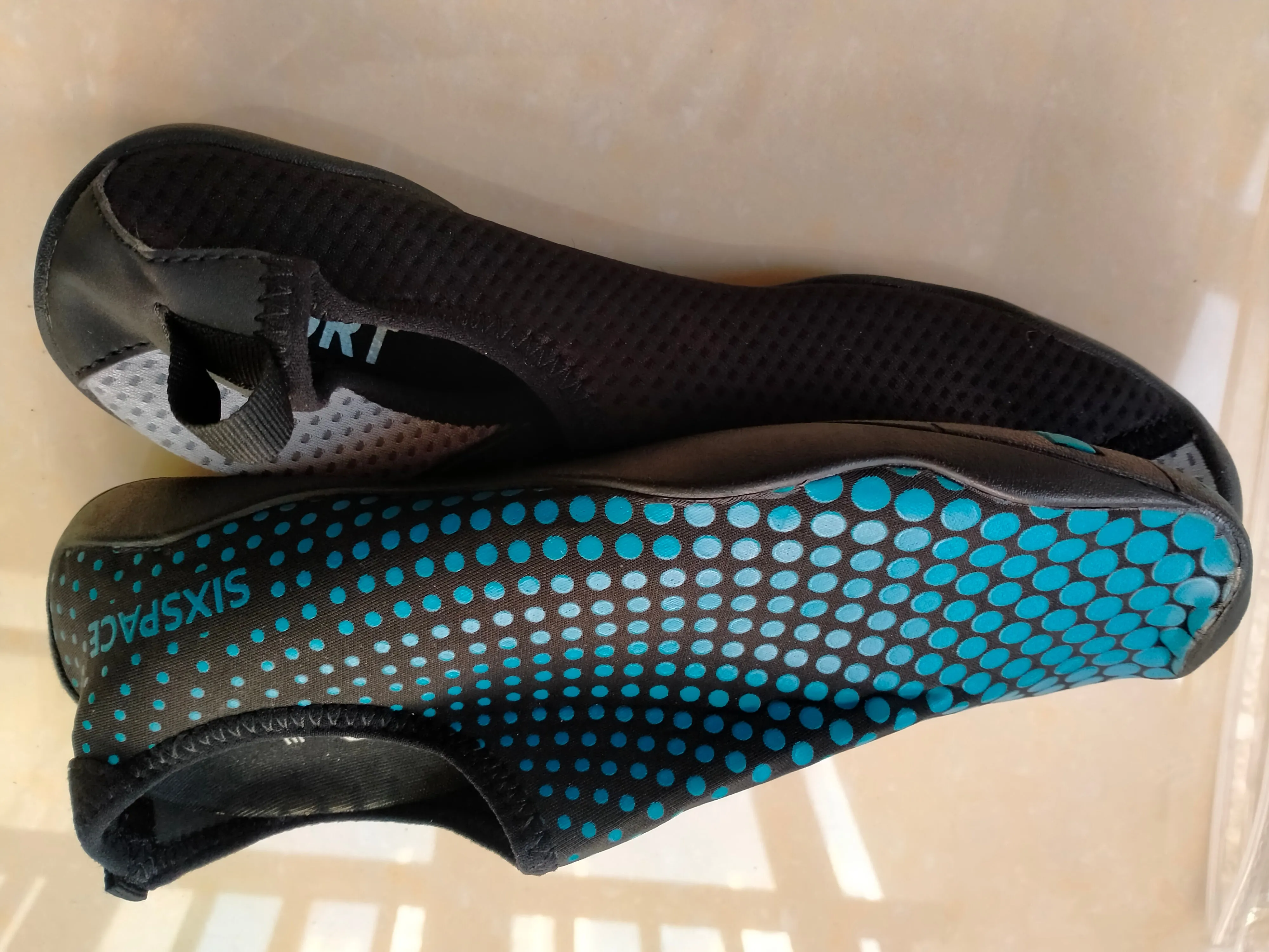 SIXSPACE Unisex Mens Womens Road Bike Cycling Shoes Riding Shoes Biking Shoe with SPD and Delta for Men Women Lock Pedal Bike Shoes Indoor Outdoor Black 13US Men/15US Women