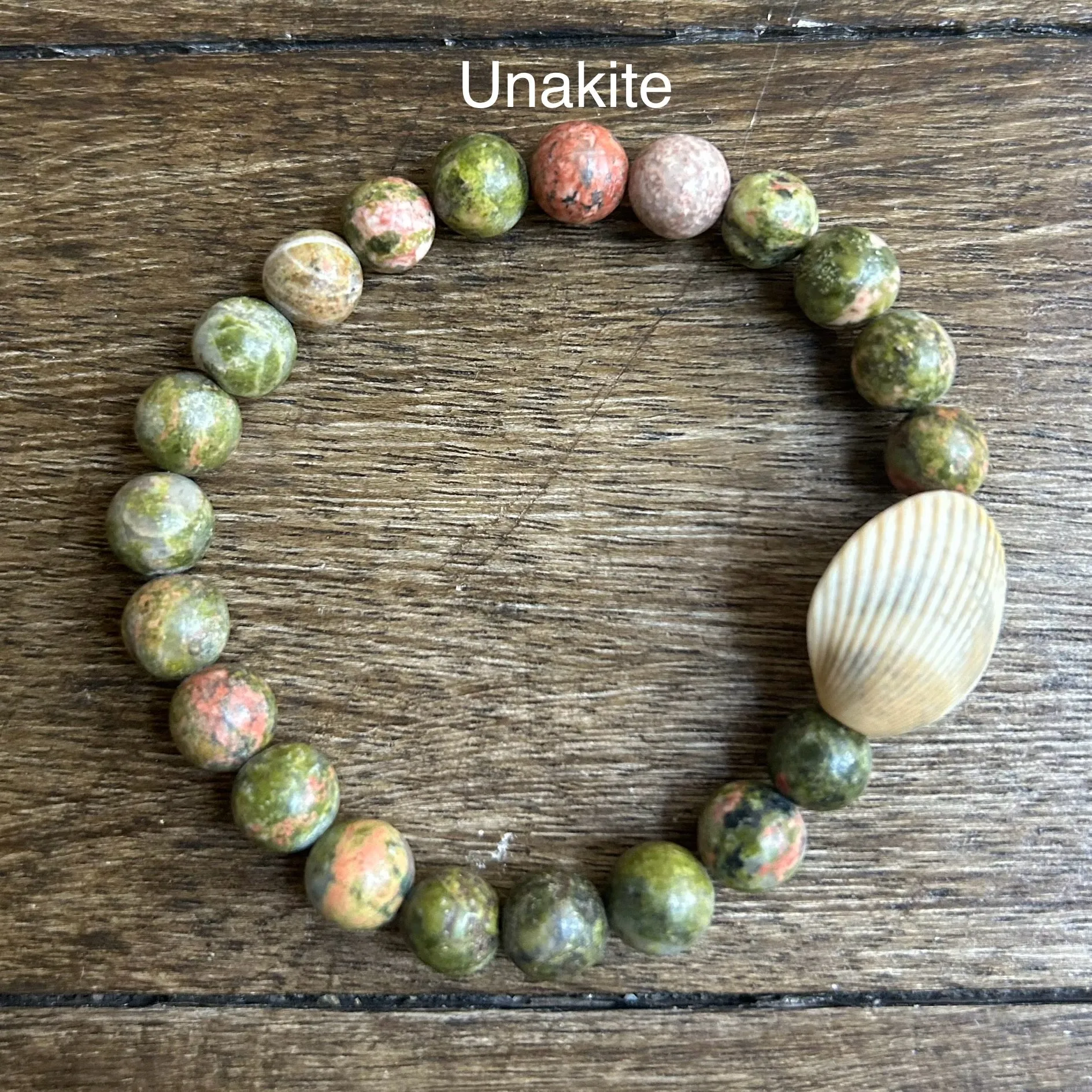 Solid Stone Seashell Bracelet