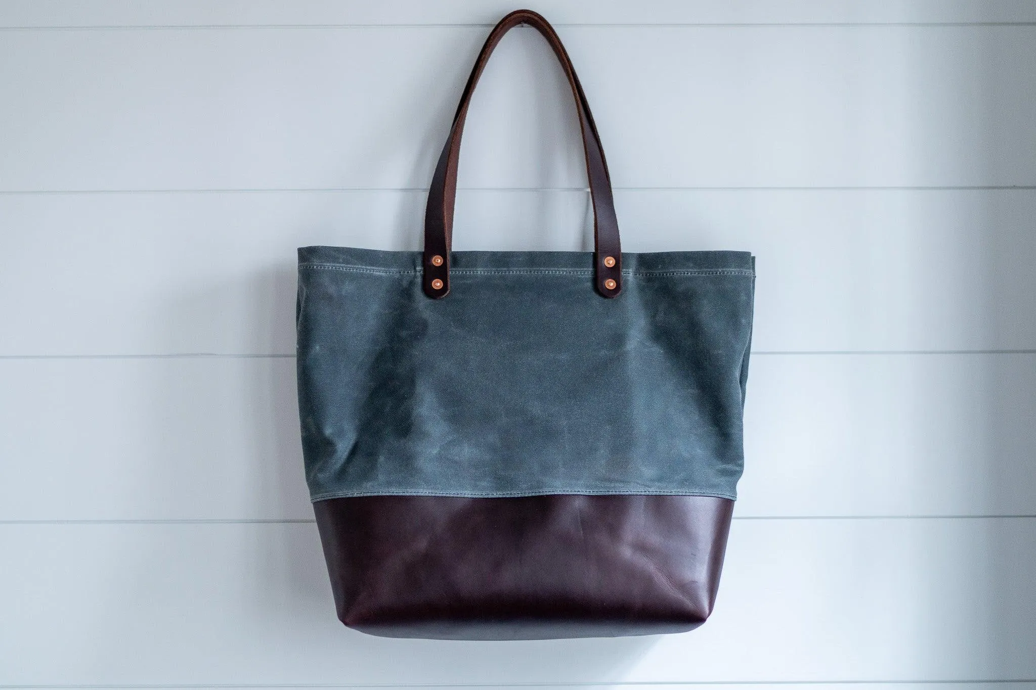 The Field & Boat Tote