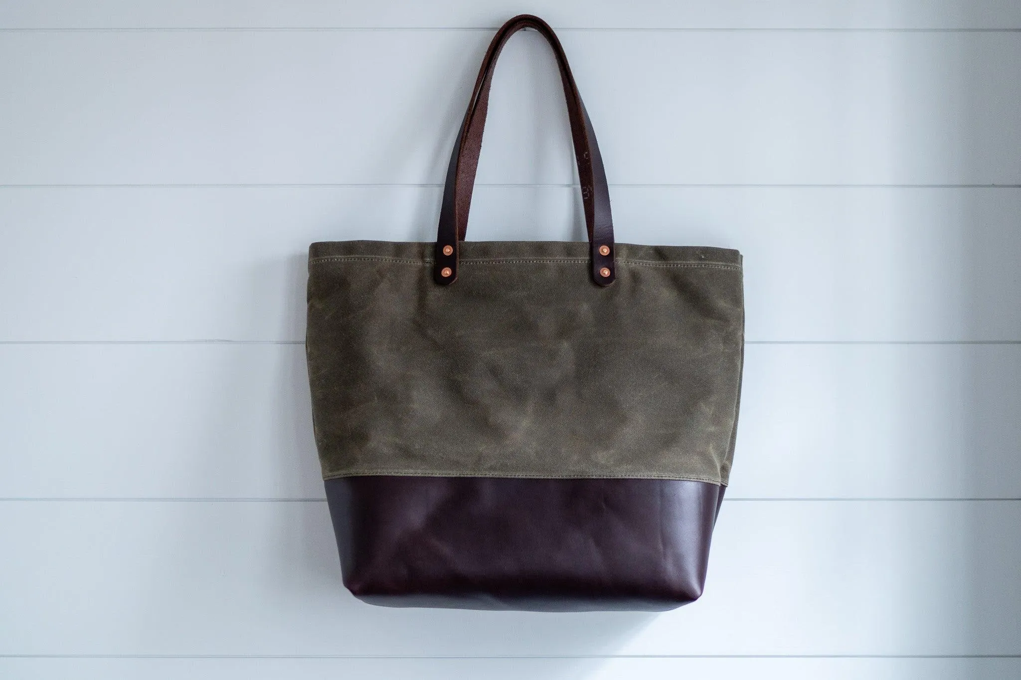 The Field & Boat Tote