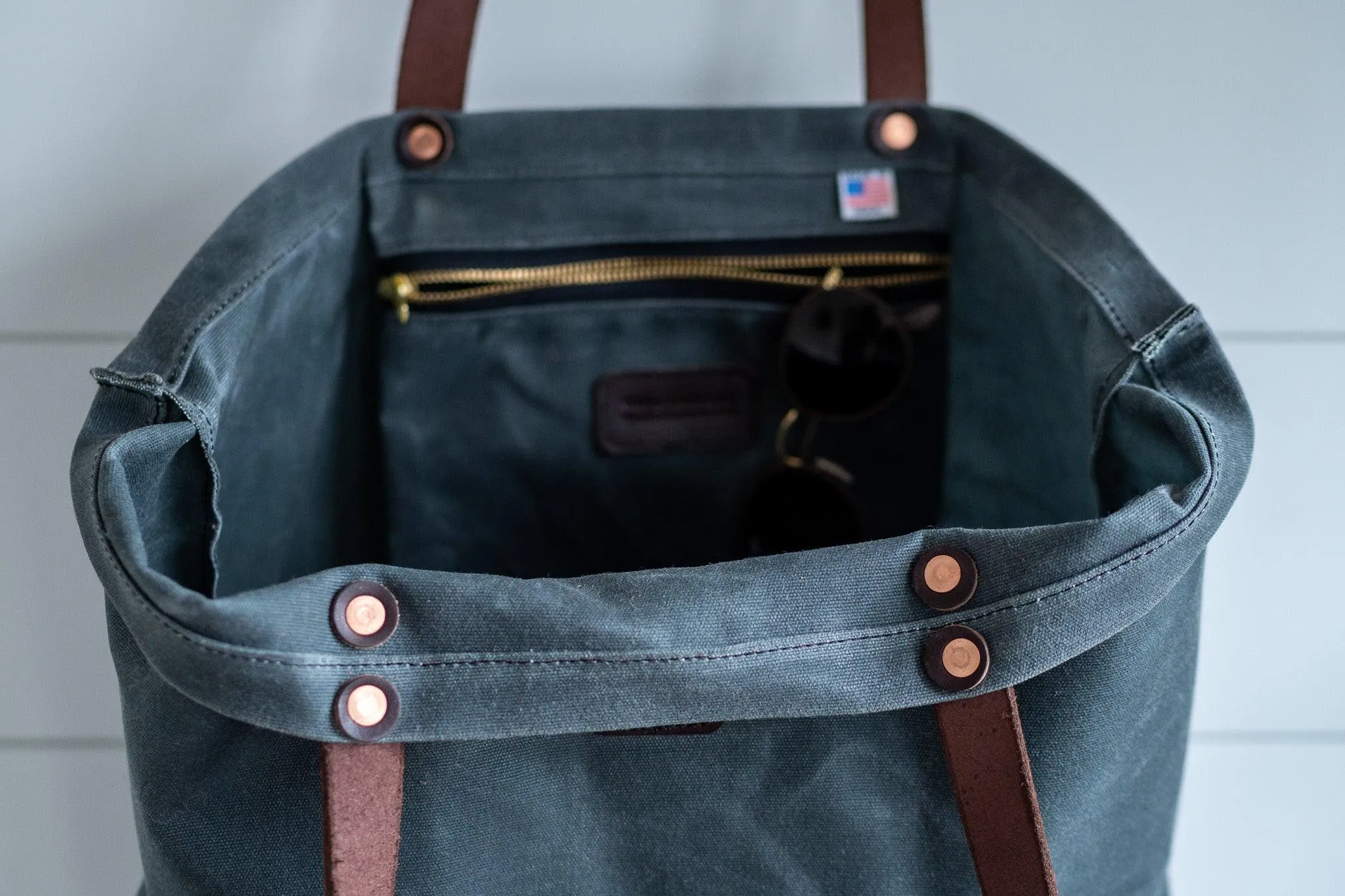 The Field & Boat Tote